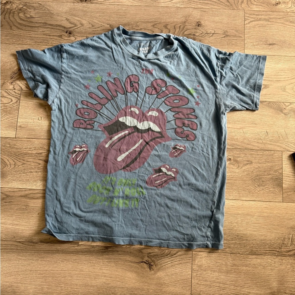 American Eagle Outfitters Blue Graphic Tee